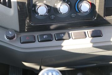 ��� ��VN 120���� 4.16�׵�����ʽ�Ῠ����(CA5040XXYP40K61L2E5A84)ͼƬ