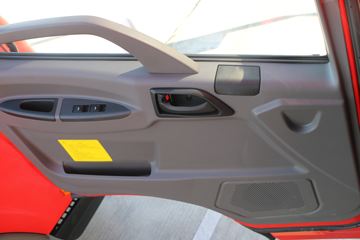 ��� ��VN 120���� 4.16�׵�����ʽ�Ῠ����(CA5040XXYP40K61L2E5A84)ͼƬ