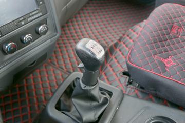 �й�����HOWO G5X�п� 220���� 4X2 ������ʽ�ػ���(����)(ZZ5187XXYK561DF1)ͼƬ