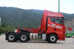 青岛解放 JH6重卡 2019款 智尊版 550马力 6X4牵引车(CA4259P25K2T1E5A80)