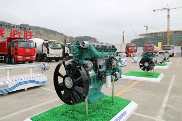 锡柴CA6DM2-42E6 420马力 11L 国六 柴油发动机