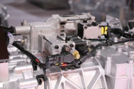 HW16挡系列&nbsp;变速箱外观                                                图片