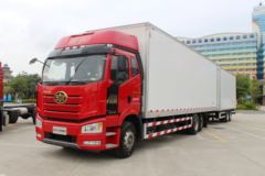 一汽解放 新J6P重卡 领航版 460马力 6X2R 9.65米中置轴载货车(CA5250XXYP66K24L6T2E5)