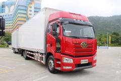 一汽解放 新J6P重卡 领航版 460马力 6X2R 9.65米中置轴载货车(CA5250XXYP66K24L6T2E5)