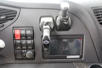 һ����� ��J6P�ؿ� �캽�� 460���� 6X2R 9.65���������ػ���(CA5250XXYP66K24L6T2E5)ͼƬ