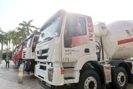 杰狮&nbsp;混凝土搅拌车外观                                                图片