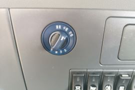 杰狮&nbsp;混凝土搅拌车驾驶室                                               图片