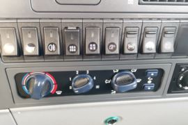 杰狮&nbsp;混凝土搅拌车驾驶室                                               图片