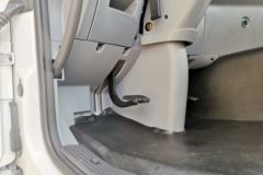 上汽红岩 杰狮M500 320马力 8X4 7.75方混凝土搅拌车(HY300S后桥)(CQ5316GJBHMVG306)