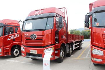 一汽解放 新J6P重卡 2020款 420马力 8X4 9.5米栏板载货车(CA1310P66K24L7T4E5)