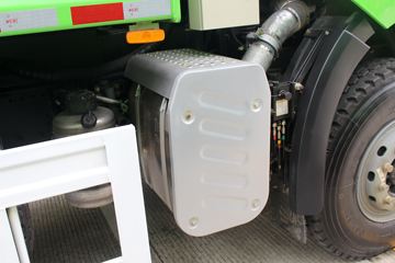 һ����� ��J6P�ؿ� 390���� 6X4 5.6����ж��(CA3250P66K2L1T1AE5)ͼƬ