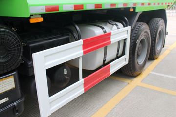 һ����� ��J6P�ؿ� 390���� 6X4 5.6����ж��(CA3250P66K2L1T1AE5)ͼƬ