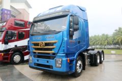 上汽红岩 杰狮重卡C500e 560马力 6X4牵引车(采埃孚16挡)(CQ4256HYVG334)