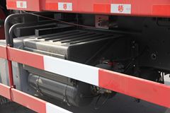 中国重汽 HOKA H7系重卡 336马力 6X4 5.6米自卸车(ZZ3253N3841C)