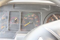 福田 欧曼ETX 5系重卡 185马力 6X2 8.6米厢式载货车(平顶驾驶室)(BJ5167VJCHH-S)