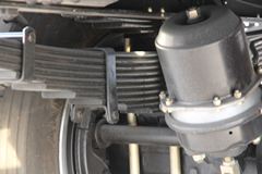 福田 欧曼ETX 5系重卡 185马力 6X2 8.6米厢式载货车(平顶驾驶室)(BJ5167VJCHH-S)