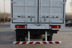 福田 欧曼ETX 5系重卡 185马力 6X2 8.6米厢式载货车(平顶驾驶室)(BJ5167VJCHH-S)