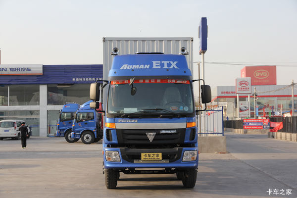 福田 欧曼ETX 5系重卡 平原标载 220马力 6X2 8.6米翼展式载货车