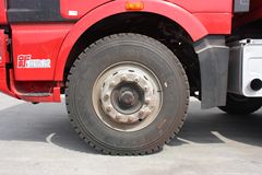 解放 J6M重卡 260马力 8X4 栏板载货车(高顶驾驶室)(CA1310P63K1L6T4E)