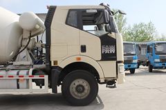 一汽解放 J6P 350马力 6X4 混凝土搅拌车(平顶驾驶室)(CA5250GJBP66K2L2T1E)