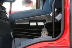 上汽红岩 杰狮C500 430马力 6X4 6米自卸车(CQ5256ZLJHXDG424L) 上汽红岩 杰狮C500 430马力 6X4 6米自卸车(CQ5256ZLJHXDG424L)