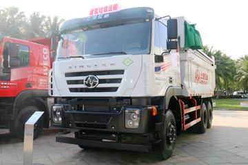 上汽红岩 金刚M500 390马力 6X4 5.6米 LNG自卸车(CQ5256ZLJHTG384TB)