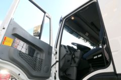 上汽红岩 金刚M500 390马力 6X4 5.6米 LNG自卸车(CQ5256ZLJHTG384TB) 上汽红岩 金刚M500 390马力 6X4 5.6米 LNG自卸车(CQ5256ZLJHTG384TB)