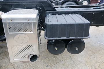 �������� ��ʨM500 350���� 8X4 �泵�������䳵ͼƬ