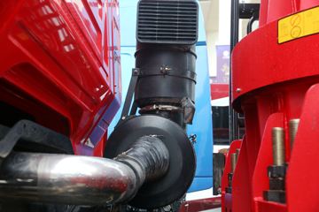 �������� ��ʨM500 350���� 8X4 �泵�������䳵ͼƬ