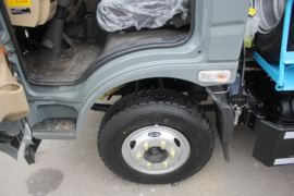 奥驰A系&nbsp;垃圾运输车驾驶室图片