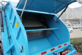 奥驰A系&nbsp;垃圾运输车上装图片