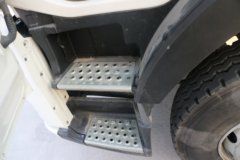 大运 E8重卡 476马力 6X4纯电动牵引车(CGC4250BEV1AADKRCGD)290.61kWh