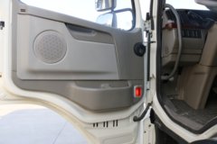 大运 E8重卡 476马力 6X4纯电动牵引车(CGC4250BEV1AADKRCGD)290.61kWh
