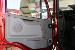 大运 新N8E重卡 标载型 350马力 4X2牵引车(高顶)(CGC4180D5DAAD)