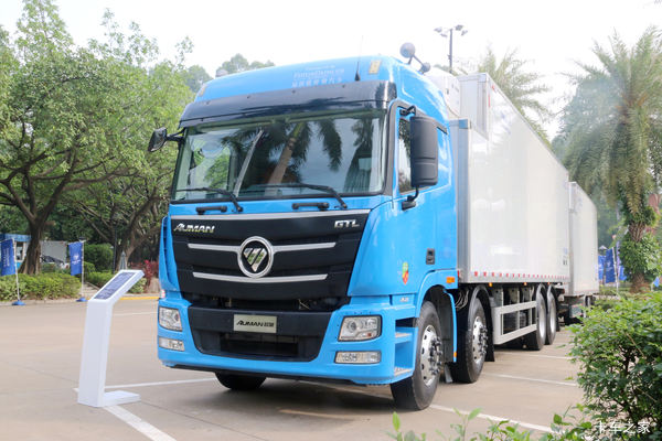 福田 欧曼GTL 6系重卡 400马力 8X4 9.48米冷藏车(469后桥)(BJ5319XLC-AA)