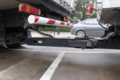 福田 欧曼GTL 6系重卡 460马力 8X4 中置轴冷藏车