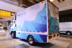 欧马可 智蓝 8.28T 3.8米排半纯电动自动驾驶轻卡109kWh