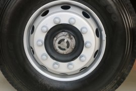 大运N8V&nbsp;牵引车底盘                                                图片