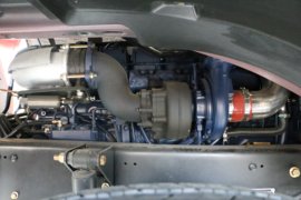 大运N8V&nbsp;牵引车底盘                                                图片