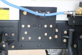 大运N8V&nbsp;牵引车底盘                                                图片