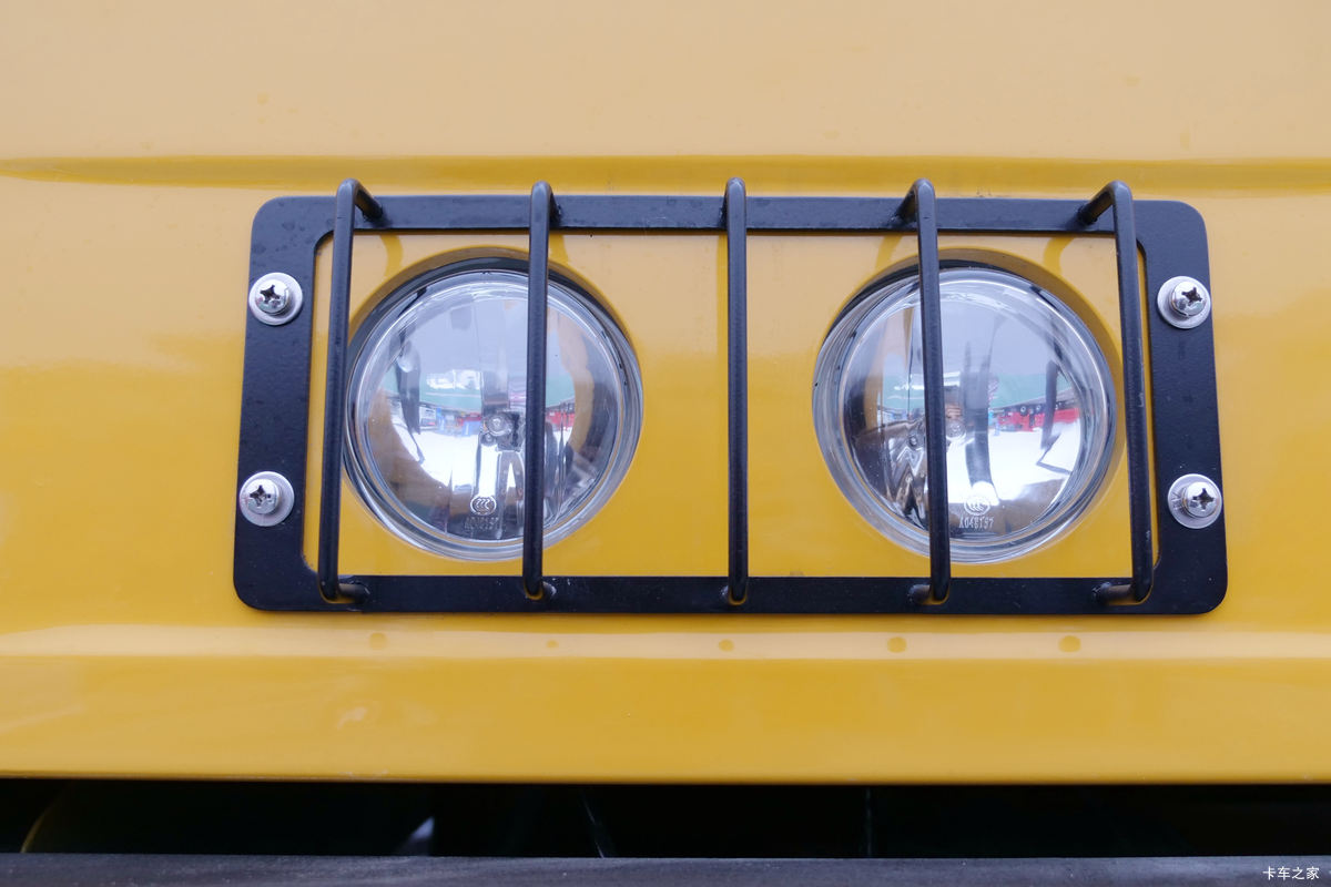 �칤 �h��P9 310���� 6X4 ���˼�ʻ���������ж�����                                                