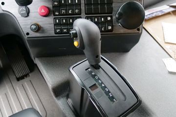 �칤 �h��P9 310���� 6X4 ���˼�ʻ���������ж��ͼƬ