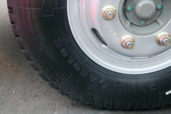 中国重汽成都商用车 瑞狮 160马力 4X2 CNG 4.15米单排轻卡底盘 中国重汽成都商用车 瑞狮 160马力 4X2 CNG 4.15米单排轻卡底盘