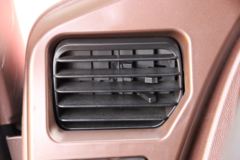 中国重汽成都商用车 力狮 270马力 6X4 5.3米自卸车(国六)