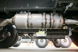 力狮&nbsp;自卸车底盘                                                图片