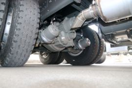 力狮&nbsp;自卸车底盘                                                图片