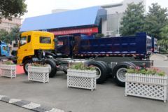 中国重汽成都商用车 力狮 350马力 8X4 9.6米自卸车(国六) 中国重汽成都商用车 力狮 350马力 8X4 9.6米自卸车(国六)