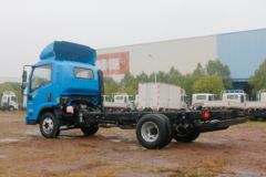 骐铃汽车 H300 116马力 4.08米单排厢式轻卡底盘(宽体)(JML5042XXYCD5)