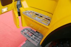 中国重汽成都商用车 力狮 350马力 8X4 9.6米自卸车(国六) 中国重汽成都商用车 力狮 350马力 8X4 9.6米自卸车(国六)