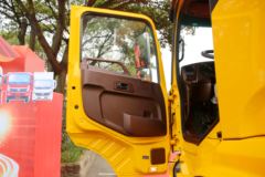 中国重汽成都商用车 力狮 350马力 8X4 9.6米自卸车(国六) 中国重汽成都商用车 力狮 350马力 8X4 9.6米自卸车(国六)